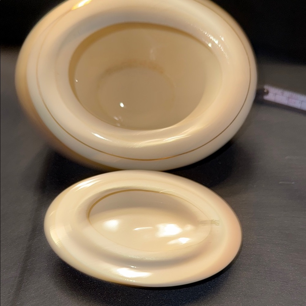 EUC beautiful Edwin Knowles Forsythia Gold Rimmed Covered Sugar Bowl & Lid - Picture 6 of 8